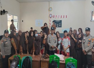 Cegah Penyalahgunaan Narkoba Dan Bullying, Polresta Pekanbaru Berikan Penyuluhan Di SMPN 2