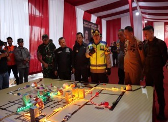 Kapolresta Pekanbaru AKBP Jeki Rahmat Mustika SIK Dan Forkopimda Kunjungi Tempat Ibadah Dan Pos Pengamanan Natal
