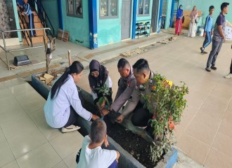 Polsek Binawidya Gelar Giat Green Policing Di SLB Pelita Hati